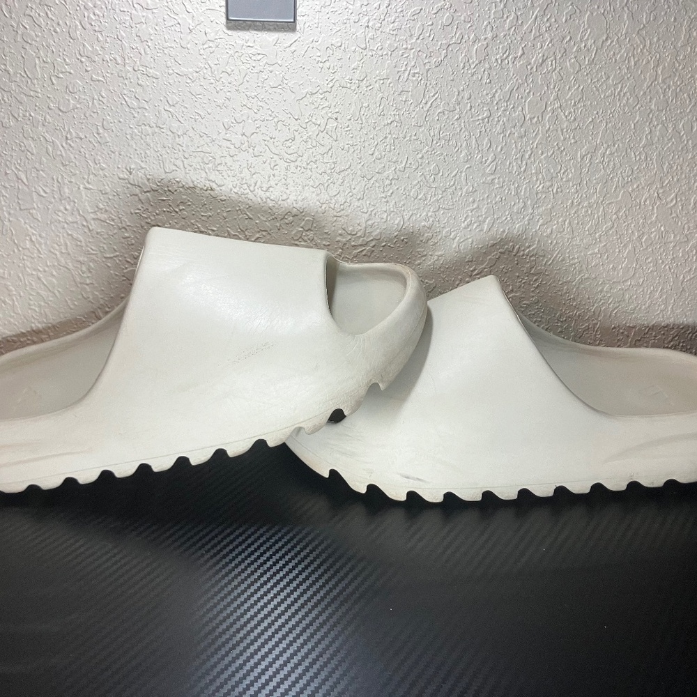 Original Yeezy Slide Bone